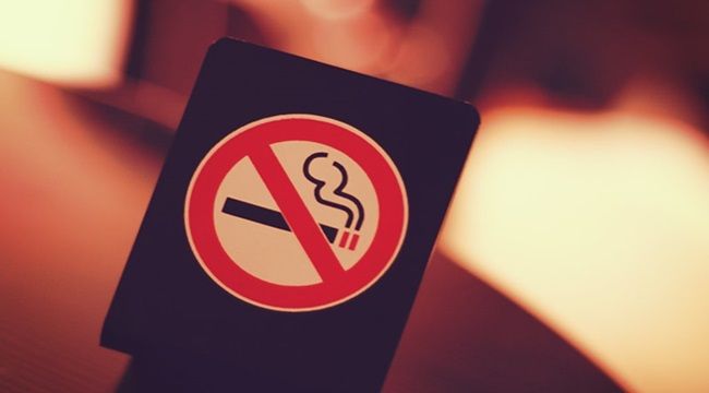 パチ屋が禁煙になったら50%が『行かなくなる』、30%が『もっと行く』と回答